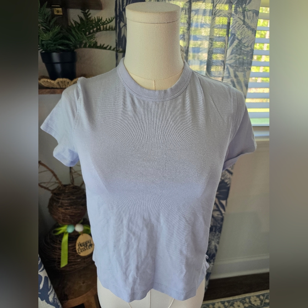 Lululemon Tee